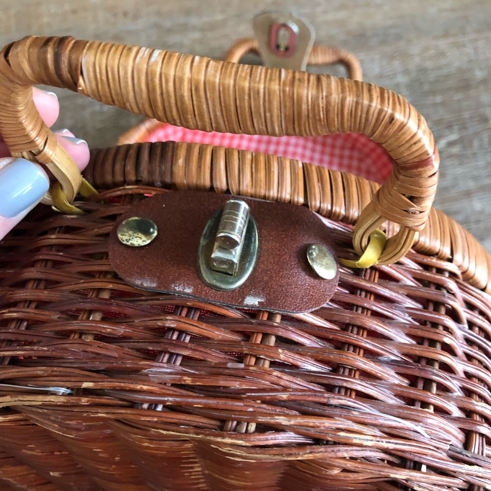 Vintage Basket Purse - Picture 4 of 8